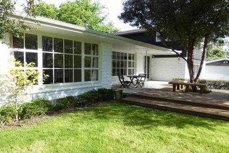 Photo of property in 7 Parkstone Avenue, Ilam, Christchurch, 8041