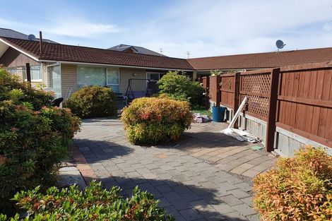 Photo of property in 1/77 Memorial Avenue, Ilam, Christchurch, 8053