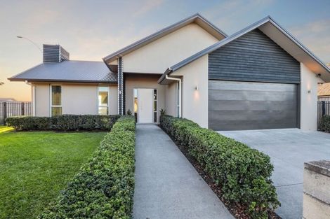 Photo of property in 1 Woodridge Drive, Stanmore Bay, Whangaparaoa, 0932