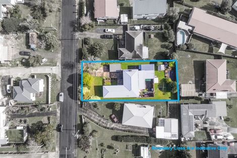 Photo of property in 70 Sylvan Crescent, Te Atatu South, Auckland, 0610