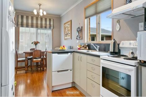 Photo of property in 16 Little Street, Tirau, 3410