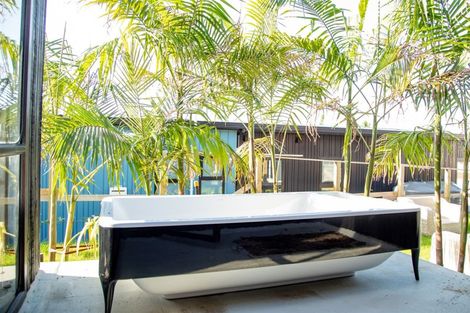 Photo of property in 8 Grey Avenue, Tairua, 3508