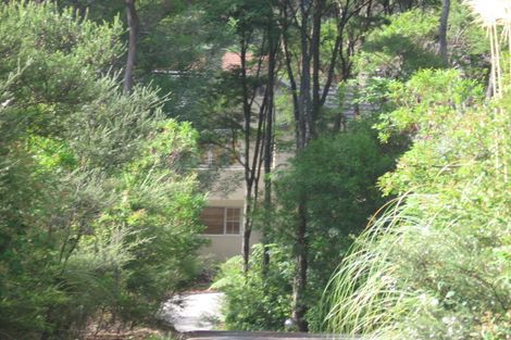 Photo of property in 53 Staincross Street, Green Bay, Auckland, 0604