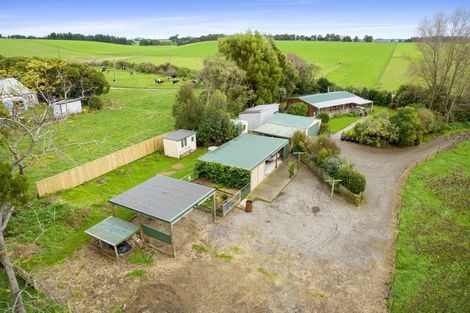 Photo of property in 79 Laward Road, Shannon, Palmerston North, 4474