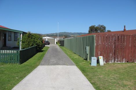 Photo of property in 48 Hollis Road, Paraparaumu Beach, Paraparaumu, 5032