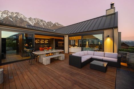 Photo of property in 8 Arran Lane, Jacks Point, Queenstown, 9371