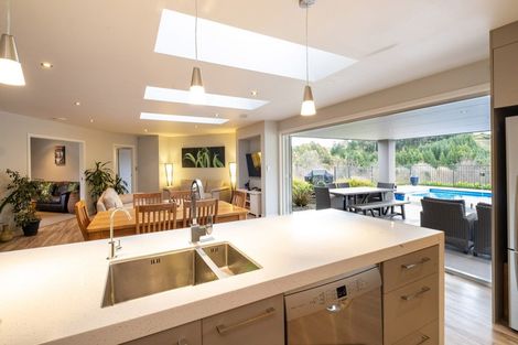 Photo of property in 43 Tauroa Valley Road, Havelock North, 4130