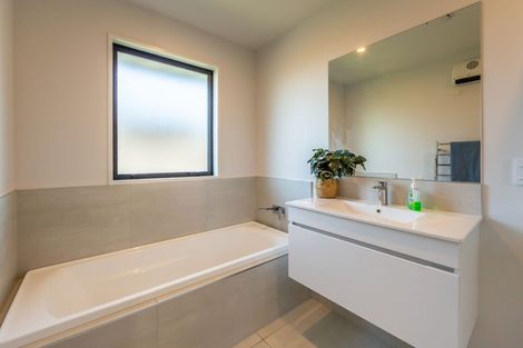 Photo of property in 37 Wigmore Crescent, Rolleston, 7615