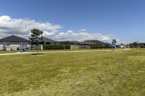 Photo of property in 42 Te Kio Crescent, Papamoa Beach, Papamoa, 3118