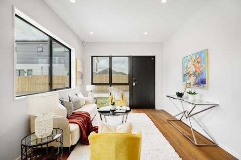 Photo of property in 14c Serjeant Street, Henderson, Auckland, 0612