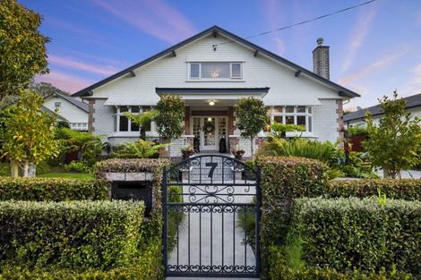 Photo of property in 7 Glen Almond Street, New Plymouth, 4310