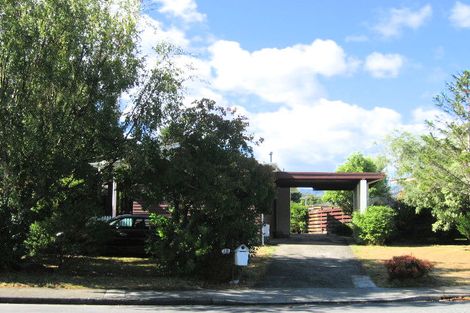 Photo of property in 18 Holdsworth Avenue, Trentham, Upper Hutt, 5018