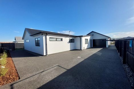 Photo of property in 32 Mills Road, Marshland, Christchurch, 8051