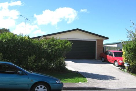 Photo of property in 37a Titoki Street, Te Atatu Peninsula, Auckland, 0610