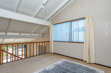 Photo of property in 104 Titiro Place, Onemana, Whangamata, 3691