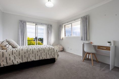 Photo of property in 51 Dinsdale Road, Dinsdale, Hamilton, 3204