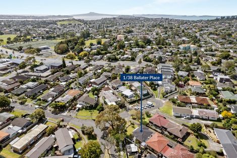 Photo of property in 1/38 Ballater Place, Highland Park, Auckland, 2010