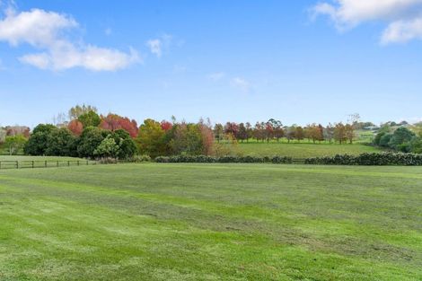 Photo of property in 64 Porterfield Road, Whitford, Howick, 2571
