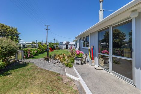 Photo of property in 63 Koputara Road, Himatangi Beach, Foxton, 4891
