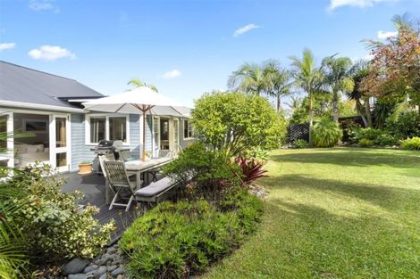 Photo of property in 1/27 Kiteroa Terrace, Rothesay Bay, Auckland, 0630