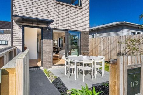 Photo of property in 1/3 Eskdale Road, Birkdale, Auckland, 0626