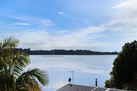 Photo of property in 11 Moana Drive, Tanners Point, Katikati, 3177
