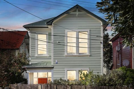 Photo of property in 12 Burnell Avenue, Thorndon, Wellington, 6011