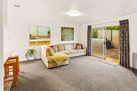 Photo of property in 2/1 Burnham Road, Waitakere, Auckland, 0816