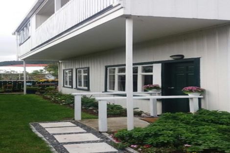 Photo of property in 37 Pukatea Street, Eastbourne, Lower Hutt, 5013