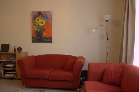 Photo of property in Nissen Court, 11e Hawker Street, Mount Victoria, Wellington, 6011