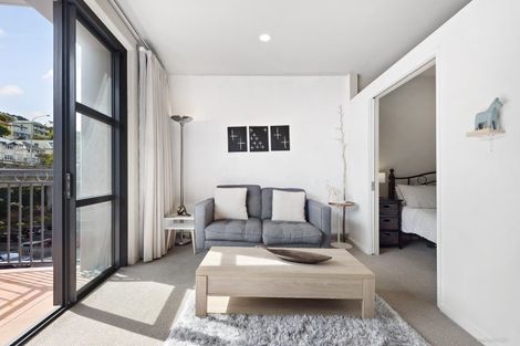 Photo of property in Atrium Towers, 1n/154 The Terrace, Wellington Central, Wellington, 6011