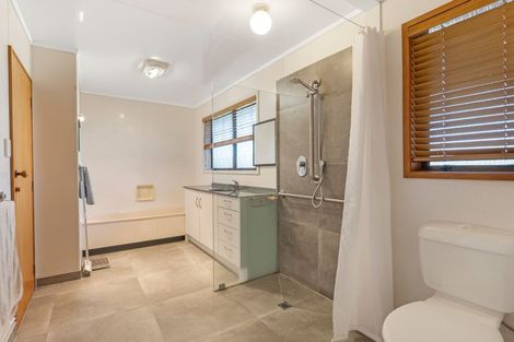 Photo of property in 242 Baylys Coast Road, Dargaville, 0377
