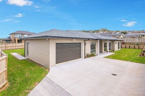 Photo of property in 11 Stonedale Drive, Pukekohe, 2120