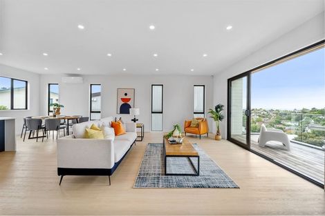 Photo of property in 1/591a East Coast Road, Browns Bay, Auckland, 0632