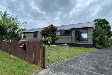 Photo of property in 20 Harbour Crest Drive, Waiuku, 2123