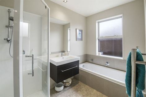 Photo of property in 6 Federer Lane, Bishopdale, Christchurch, 8053