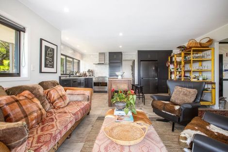 Photo of property in 204 Huia Street, Waikanae, 5391