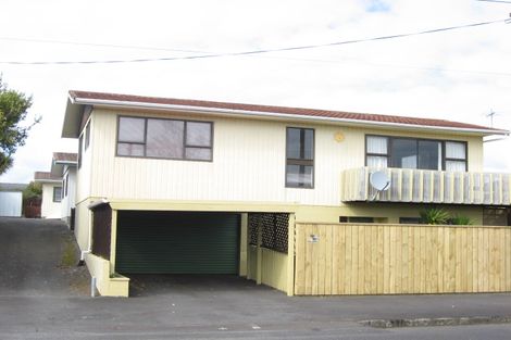 Photo of property in 18 Holsworthy Road, Lower Vogeltown, New Plymouth, 4310