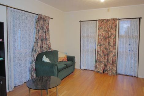 Photo of property in 32 Cecil Place, Cloverlea, Palmerston North, 4412