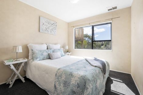 Photo of property in 3/75 Stanley Road, Glenfield, Auckland, 0629