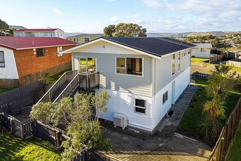 Photo of property in 19 Sombrero View, Ascot Park, Porirua, 5024