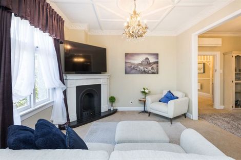 Photo of property in 10 Milverton Avenue, Hokowhitu, Palmerston North, 4410