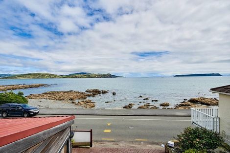Photo of property in 16 Moana Road, Plimmerton, Porirua, 5026