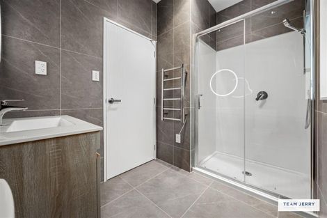 Photo of property in 11 Farranfore Road, Opaheke, Papakura, 2113