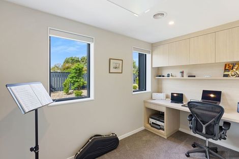 Photo of property in 5 Bressay Way, Waikanae, 5036