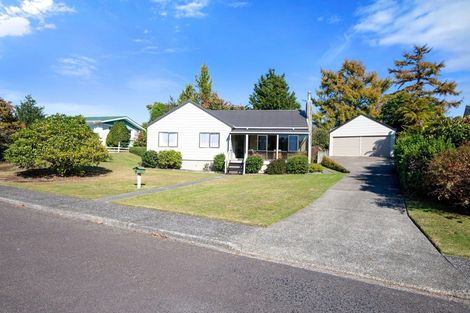 Photo of property in 10 Campbell Place, Pukehangi, Rotorua, 3015