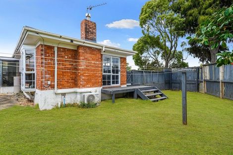Photo of property in 43 Hallberry Road, Mangere East, Auckland, 2024