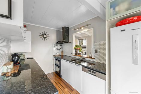 Photo of property in 19 Regia Close, Half Moon Bay, Auckland, 2012