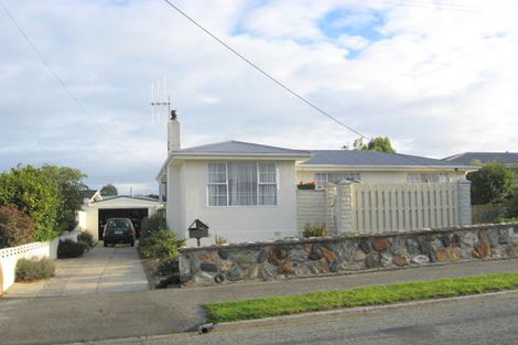 Photo of property in 56 Glendale Crescent, Holmes Hill, Oamaru, 9401