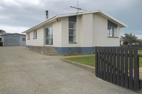 Photo of property in 2 Burns Street, Kew, Invercargill, 9812
